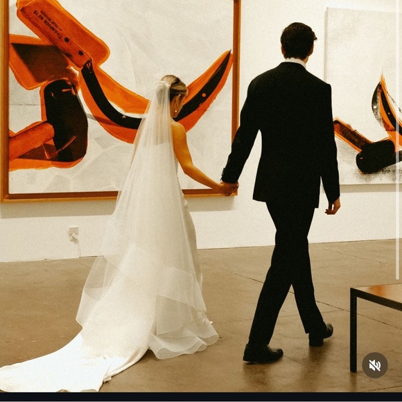 Sarah Seven Matilde Veil - Picture 2 of 3